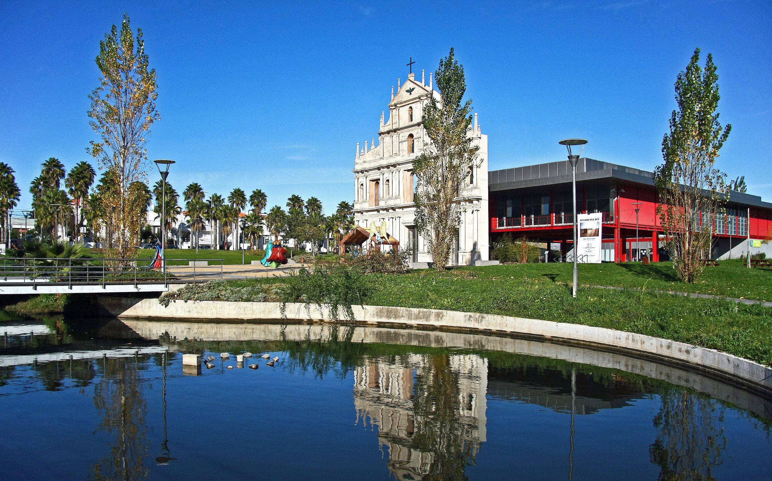 Loures